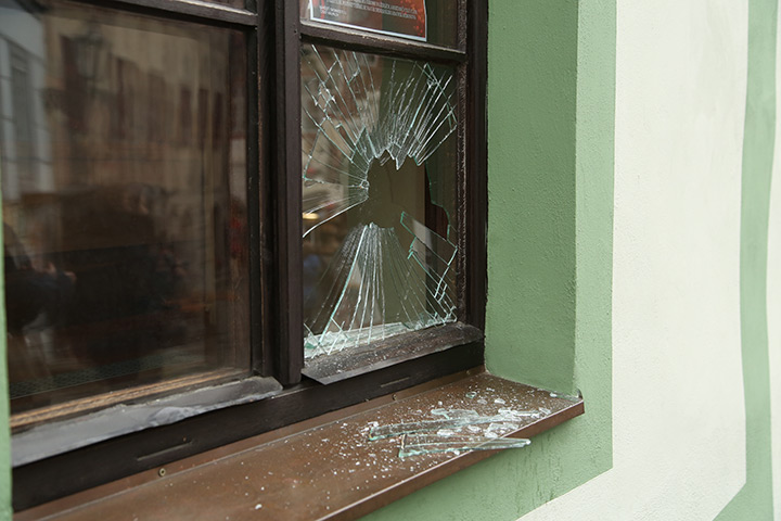 A2B Glass are able to board up broken windows while they are being repaired in Killingworth.